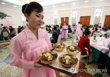 남북 만찬엔 역시 평양냉면