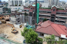 공사 중단된 동화동 주차장 사업