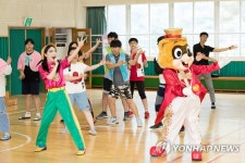 롯데월드 샤롯데 봉사단, 찾아가는 직업체험 진행