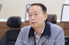 애디언트동성주식회사 | 백운규 장관, 르노삼성 협력업체 애디언트 동성 방문