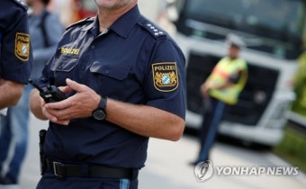 독일 버스서 흉기 공격으로 14명 부상