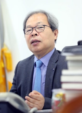 [묻고 답하다] 이준식 독립기념관장 