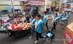 창원시-한국방문위원회, 전통시장 찾아 친절교육 시행