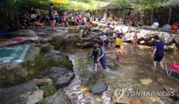한여름엔 계곡이 최고