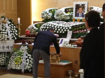 '억수로 고맙습니데이' 박종철 열사 부친 빈소 조문행렬(종합)