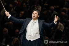 미투 폭로로 해고된 가티, 내달 한국 공연도 불투명