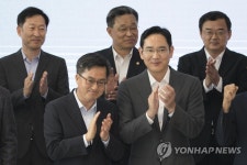 삼성전자 평택캠퍼스 방문한 김동연 부총리