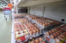 폭염으로 가격 하락세 보이는 계란