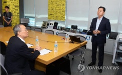 (주)백운엔지니어링(1종) | 백운규 장관, 융합 신기술 업체 방문