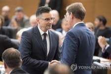 기성체제 반기 든 40대 전직 코미디언, 슬로베니아 총리로