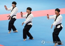우리의 품새는 다르다!