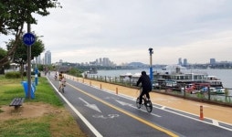 빗방울에 폭염 물러간 일요일…장대비 영호남 비피해 주의