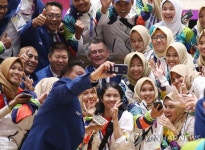 하나, 둘 끝이 나는 인도네시아의 축제