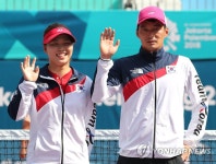 은메달 획득한 김기성과 문혜경