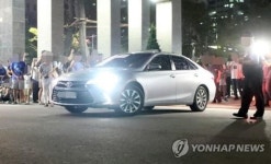 주차장 봉쇄 50대 조만간 경찰 소환…일반교통방해 혐의