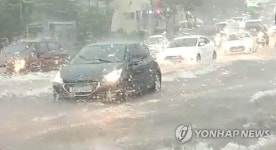 제주 남부에 시간당 120 기습폭우…피해 속출(종합)