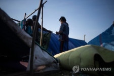 강진 피해 인니 롬복서 말라리아 발생…이재민들 '설상가상'