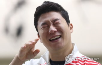 사격황제 진종오 '참았던 눈물'