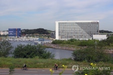 경인아라뱃길 첫 프리미엄 호텔 마리나베이서울 오픈
