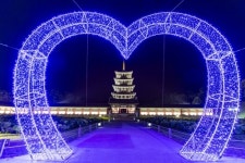 달빛에 물든 왕궁 보러오세요…부여 백제문화단지 야간개장