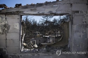 그리스 산불 사망자 99명으로 증가…화재 원인 등 아직 조사 중