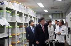 좋은 일자리 모범 중소기업 찾은 이낙연 총리