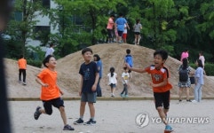 학교는 놀이터…강원교육청, 초등학교 놀이 강사 지원