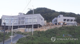 하동에 건립된 지리산 아트팜