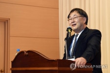 당부 말 하는 박성동 국고국장