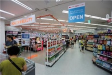 롯데슈퍼+롭스 결합매장 속도 낸다…2호점 원주에 오픈