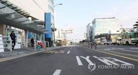 텅 빈 택시승강장