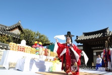 한옥마을에서 열린 무형문화 축제