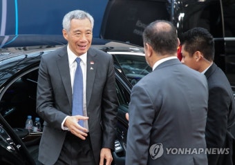 리셴룽 싱가포르 총리 ASEM 회의장 도착