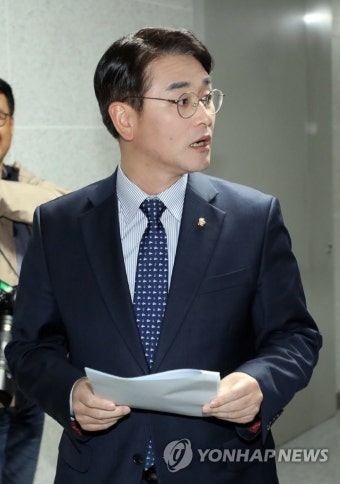 당정청 협의회 참석하는 박용진 의원