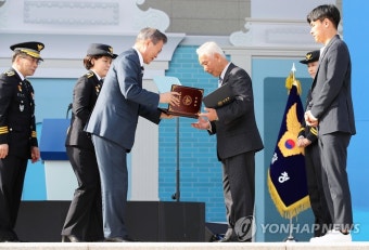 4.3 당시 양민 살린 고 문형순 서장 올해의 경찰 영웅에 '헌양'