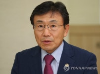 중앙보육정책위원회 참석한 권덕철 위원장