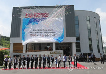 화천 최전방 마을의 변신…스크린골프장·영화관 등 속속 건립