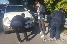 통지서 못받아 현금으로 내겠다…체납차량 단속현장 백태
