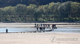 영주 무섬마을 찾은 관광객