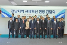 정부 시속 25㎞ 미만 개인형이동수단 면허면제 검토