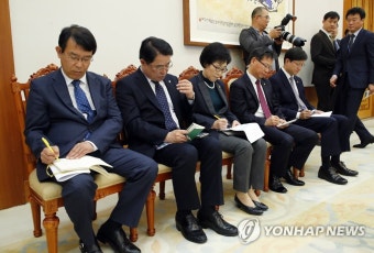 여·야·정 상설협의체, 기록하는 여야 대변인들