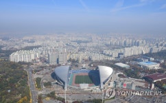 미세먼지로 뿌연 광주도심
