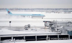 美시카고 일원, 때이른 눈폭풍…34만여 가구 정전·교통 대란