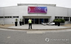 미국, 일본과 함께 엔화 방어를 위한 외환시장 개입