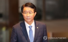 예결위 소소위 참석하는 조정식