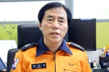 [사람들] 소화기 대신 빨간펜 든 광주 북부소방서 송재빈 센터장