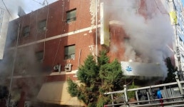 성남 모텔 건물서 불…장기투숙객 등 4명 부상