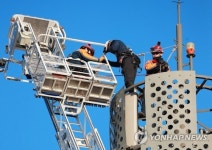 LGU+ 홈서비스센터 직원 절반 직접 채용…노조 농성 해제(종합)