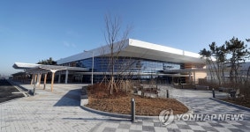 인천항 크루즈터미널 준공…내년 4월 개장