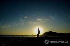 당진 왜목마을의 해상조형물 새빛왜목